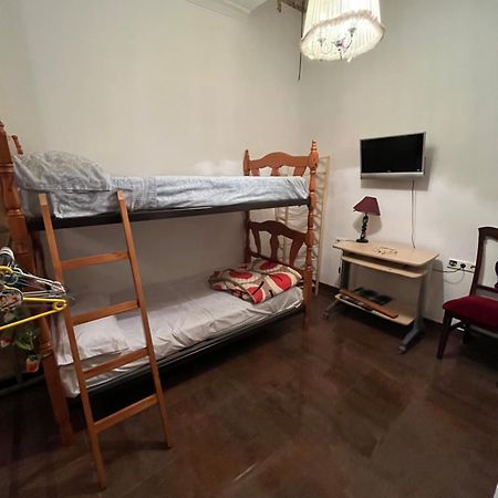 Apartamento En Pleno Centro De Marchena 3 Dormitorios 3 Banos Privados Eksteriør billede