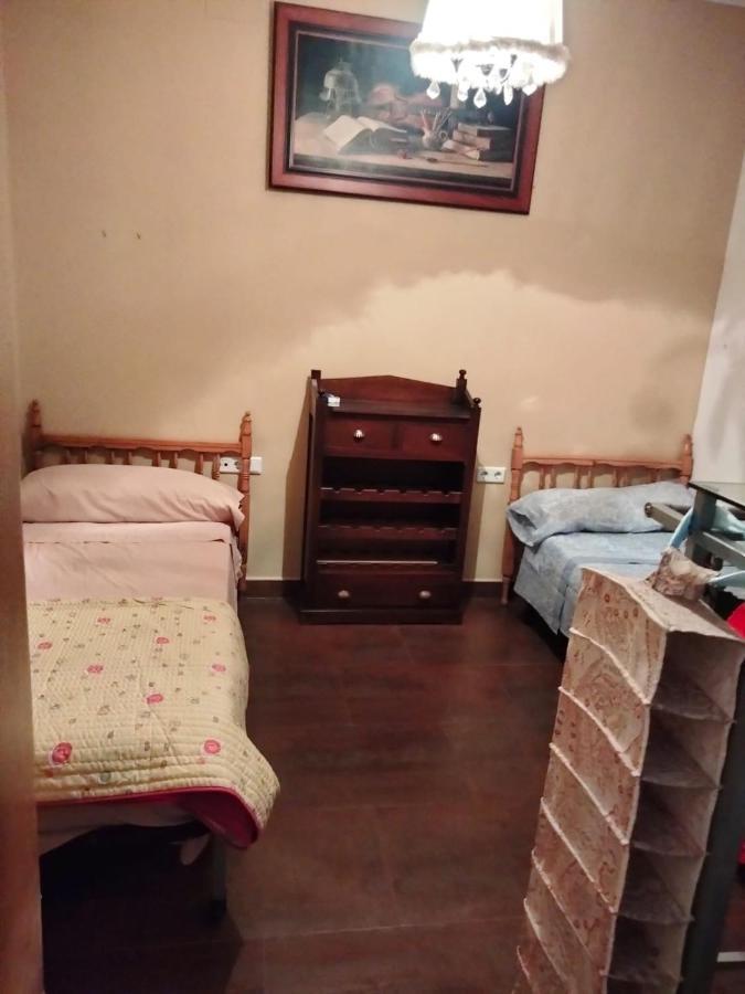 Apartamento En Pleno Centro De Marchena 3 Dormitorios 3 Banos Privados Eksteriør billede