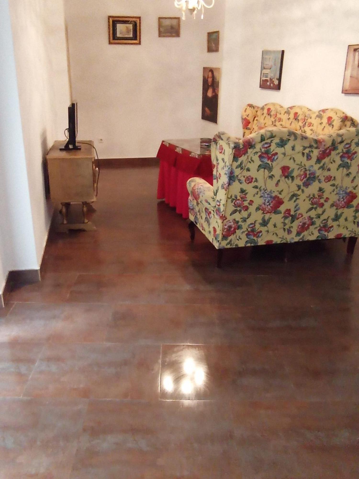 Apartamento En Pleno Centro De Marchena 3 Dormitorios 3 Banos Privados Eksteriør billede
