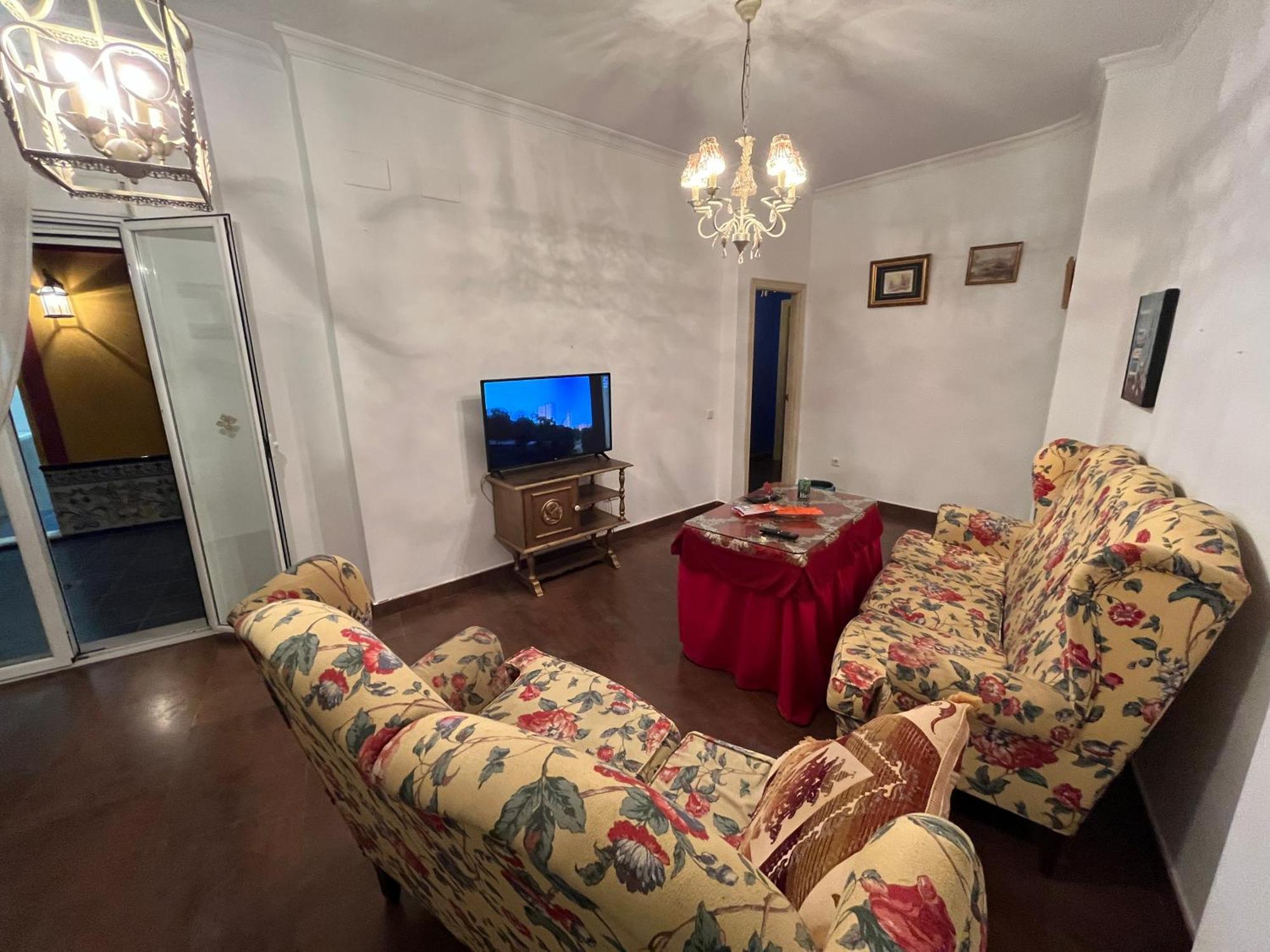 Apartamento En Pleno Centro De Marchena 3 Dormitorios 3 Banos Privados Eksteriør billede