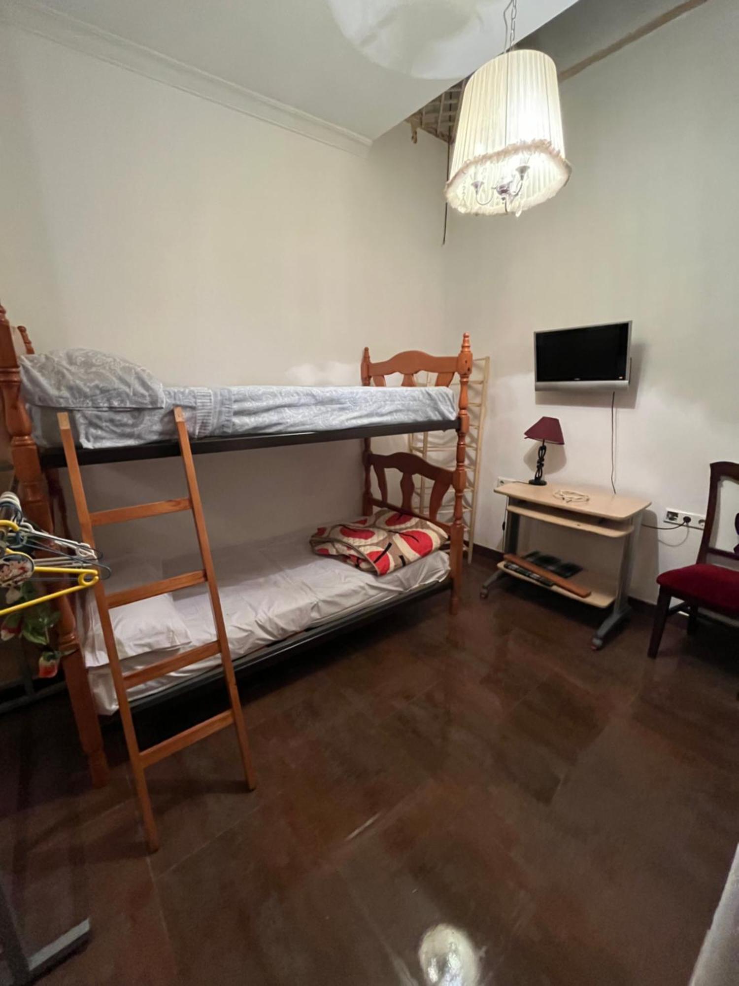 Apartamento En Pleno Centro De Marchena 3 Dormitorios 3 Banos Privados Eksteriør billede