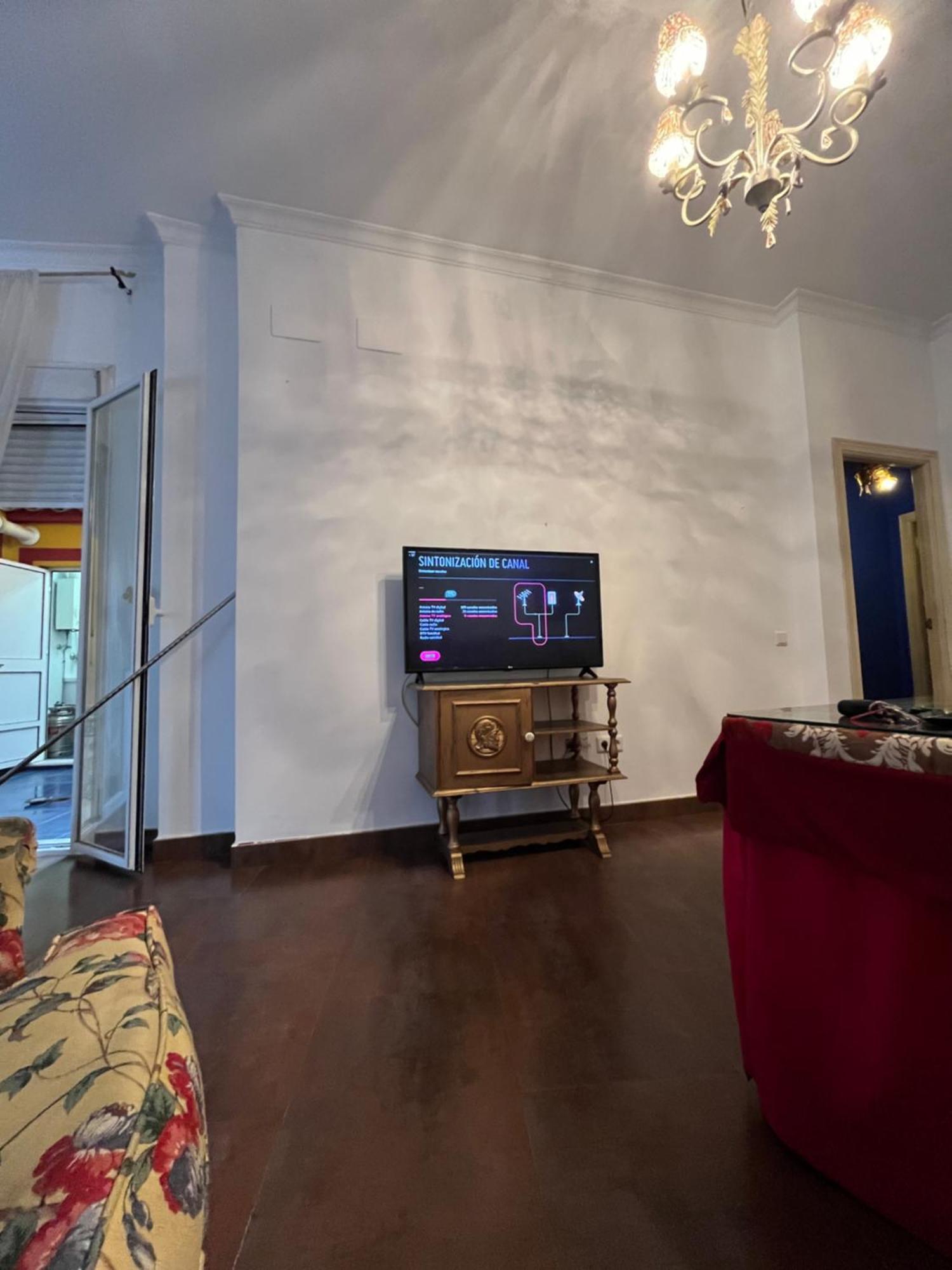 Apartamento En Pleno Centro De Marchena 3 Dormitorios 3 Banos Privados Eksteriør billede