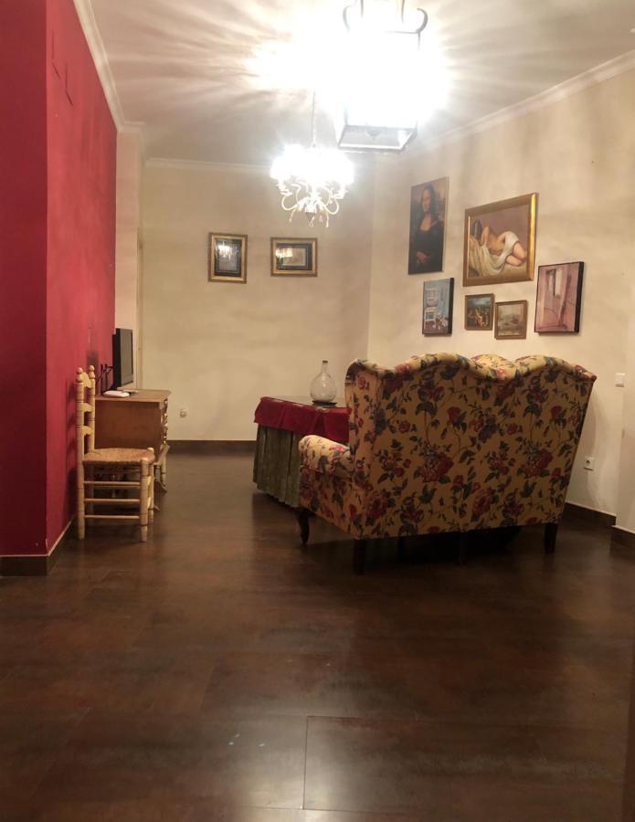 Apartamento En Pleno Centro De Marchena 3 Dormitorios 3 Banos Privados Eksteriør billede