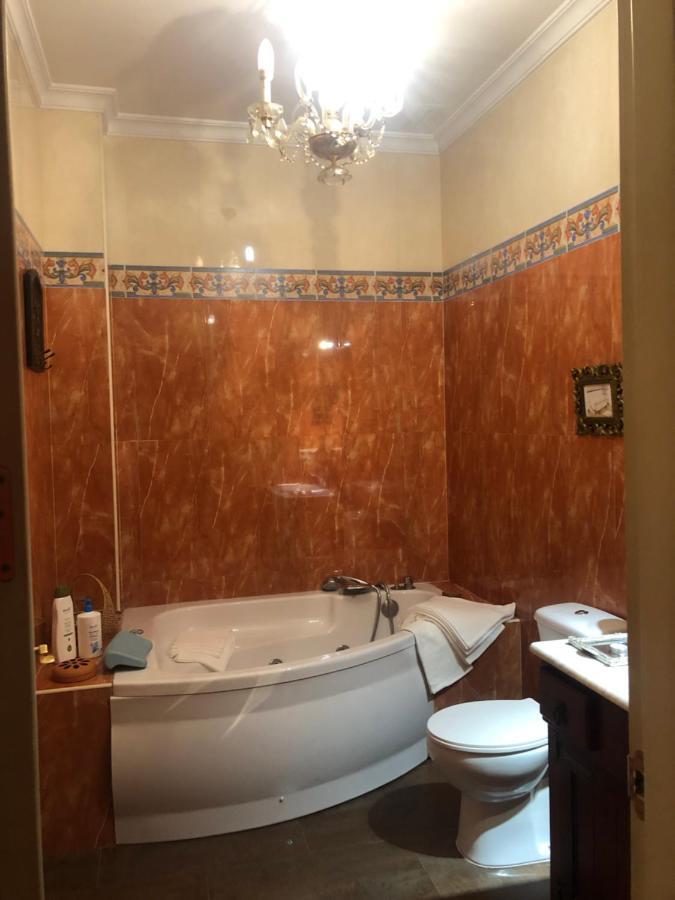 Apartamento En Pleno Centro De Marchena 3 Dormitorios 3 Banos Privados Eksteriør billede