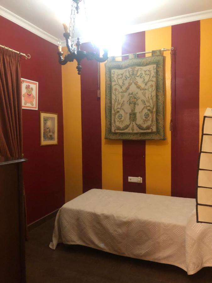 Apartamento En Pleno Centro De Marchena 3 Dormitorios 3 Banos Privados Eksteriør billede